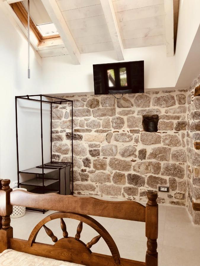 Guesthouse Giraffe Donja Lastva Exterior foto