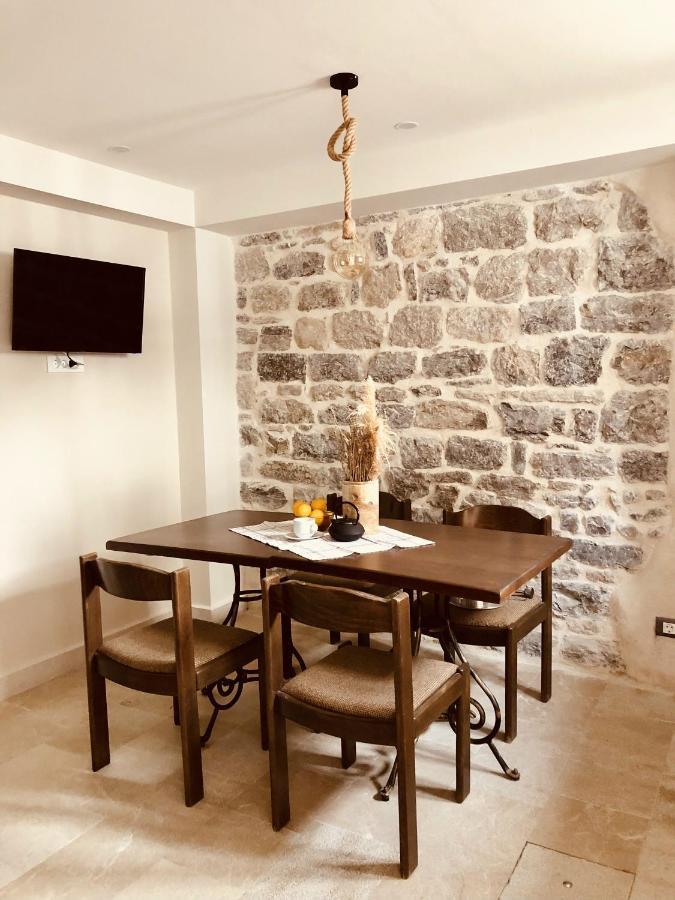 Guesthouse Giraffe Donja Lastva Exterior foto